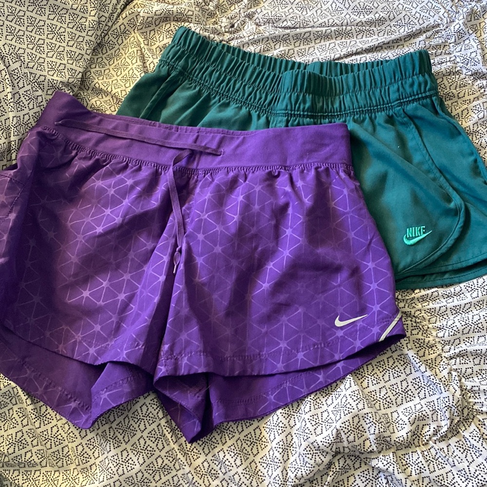 2 pairs of Nike shorts